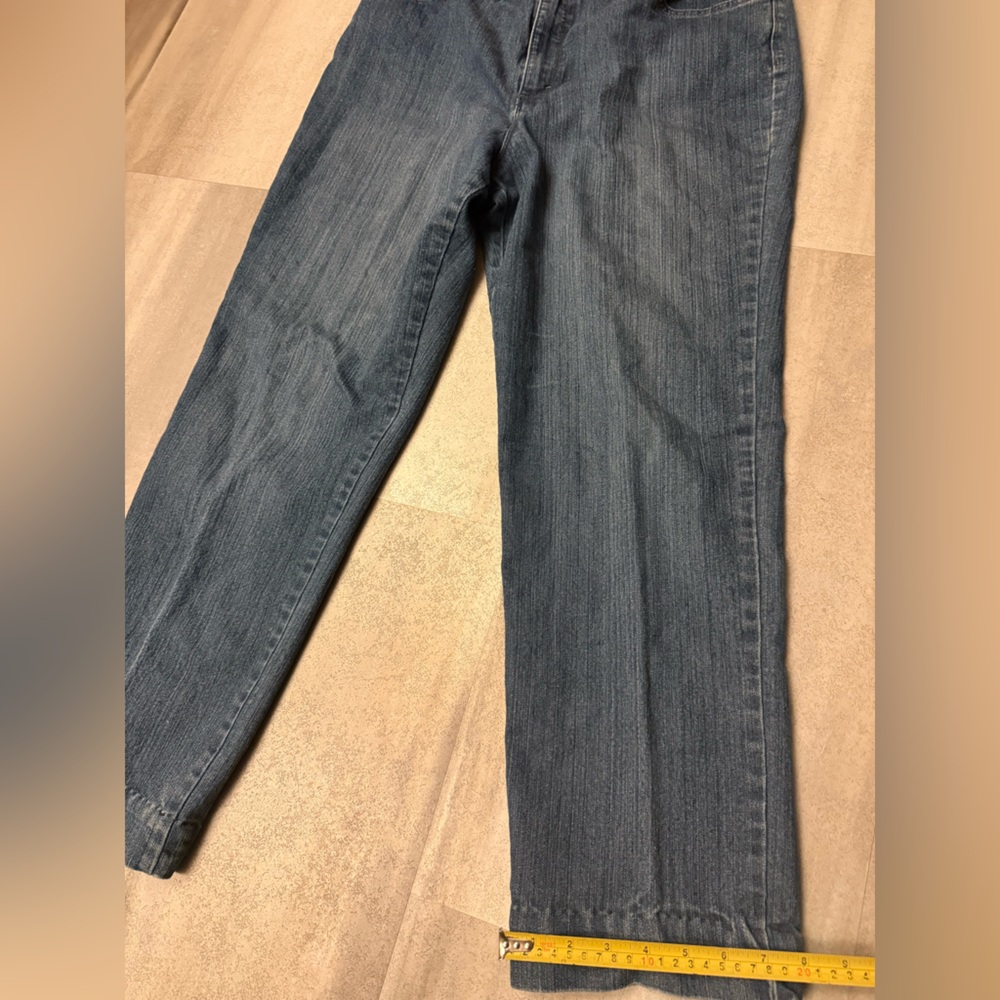 Gloria Vanderbilt Blue  Leg Jeans - Picture 6 of 9